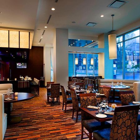 Courtyard Par Marriott Montreal Centre-Ville Exterior photo