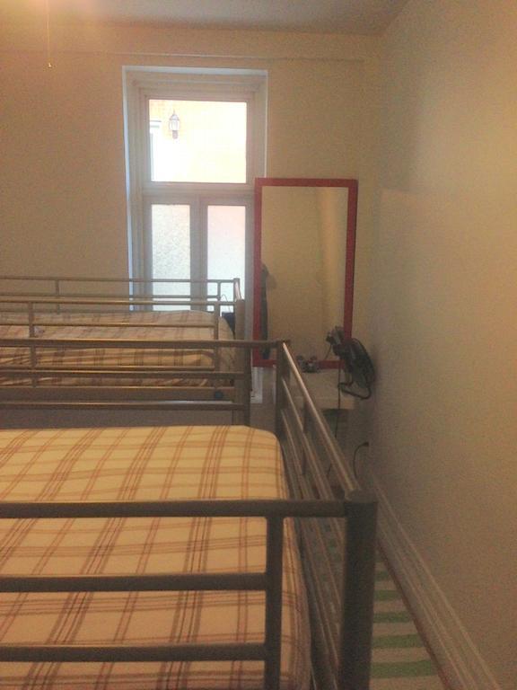 Courtyard Par Marriott Montreal Centre-Ville Room photo