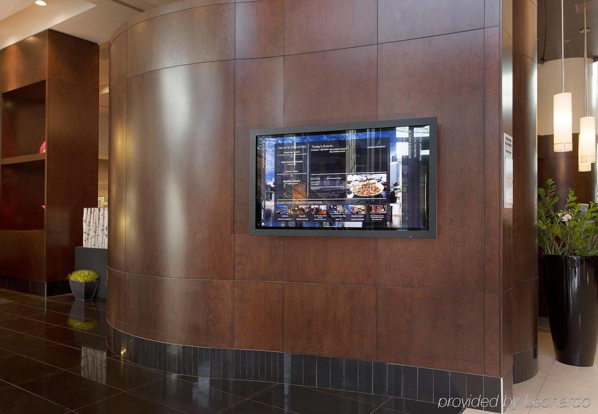 Courtyard Par Marriott Montreal Centre-Ville Exterior photo